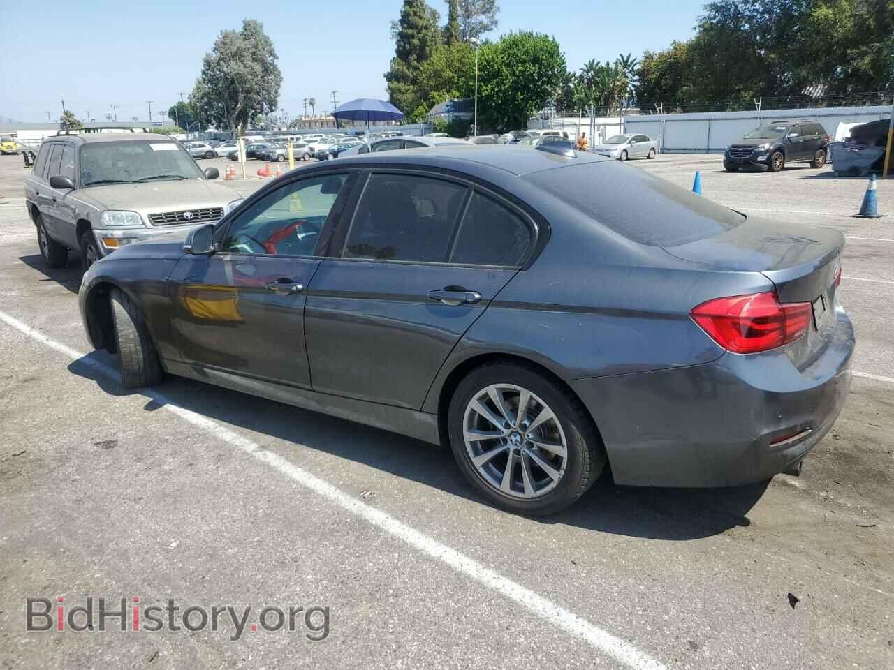 2018 BMW 3 SERIES - VIN: WBA8E1G53JNU89054 - Фото 2