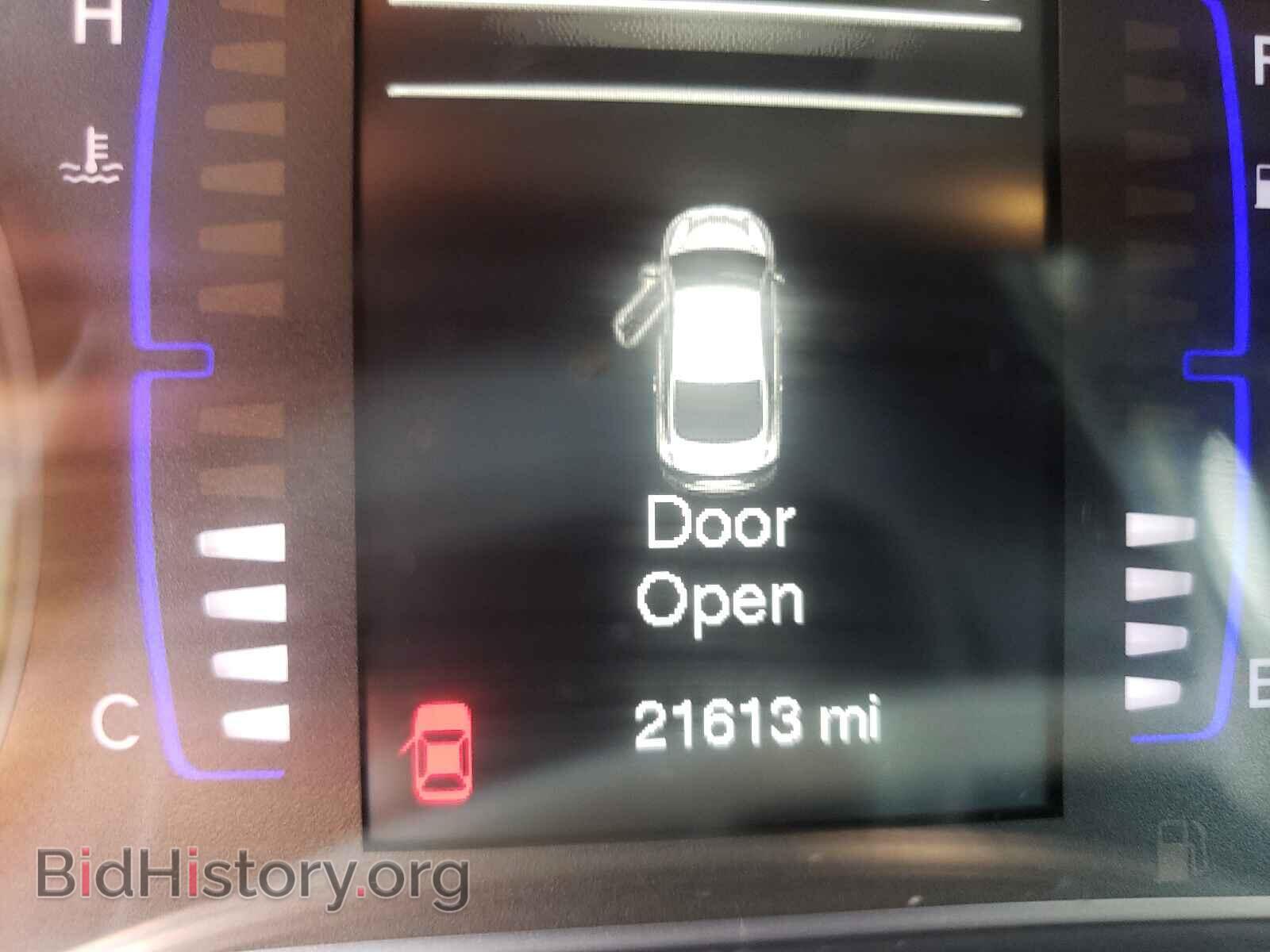 2017 CHRYSLER 200 - VIN: 1C3CCCFB2HN504681 - Фото 8