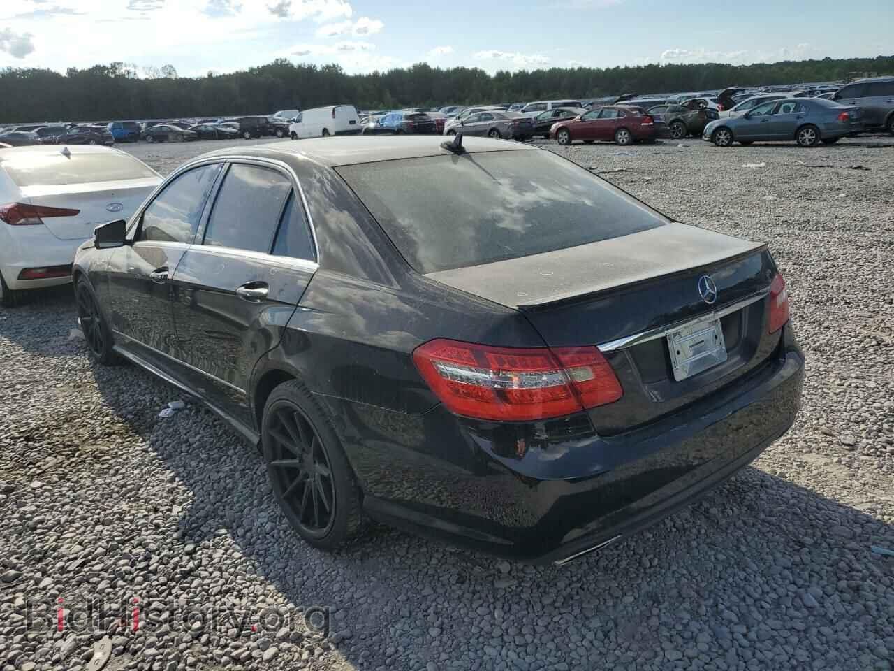 2011 MERCEDES-BENZ E-CLASS - VIN: WDDHF5GB9BA278324 - Фото 2
