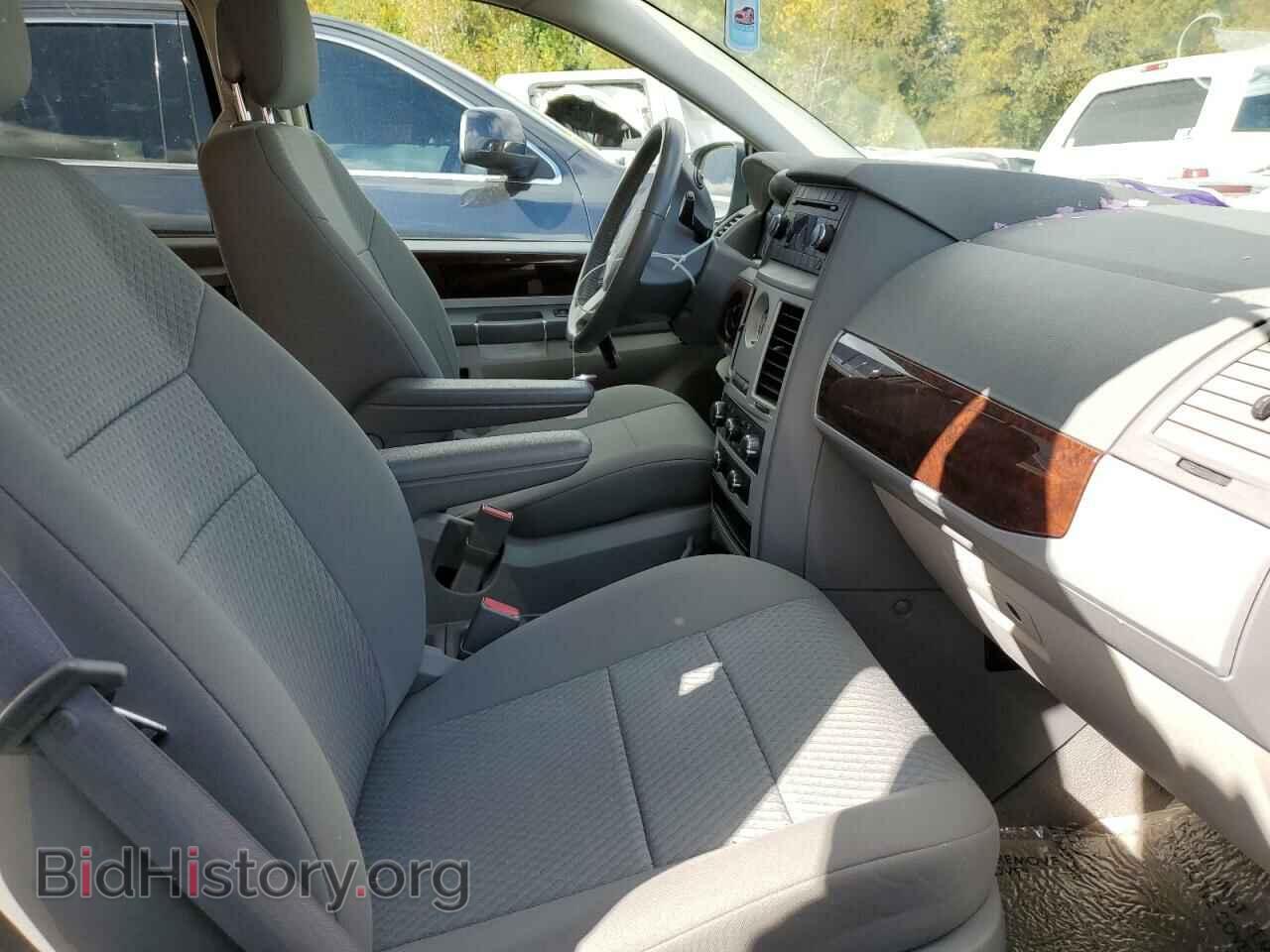 2010 CHRYSLER MINIVAN - VIN: 2A4RR5D19AR358082 - Фото 5