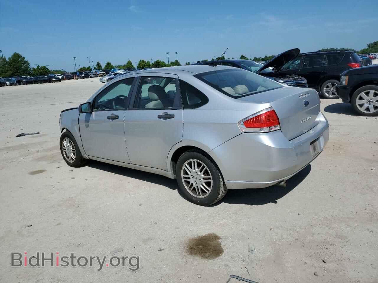 2010 FORD FOCUS - VIN: 1FAHP3FN5AW257128 - Фото 2