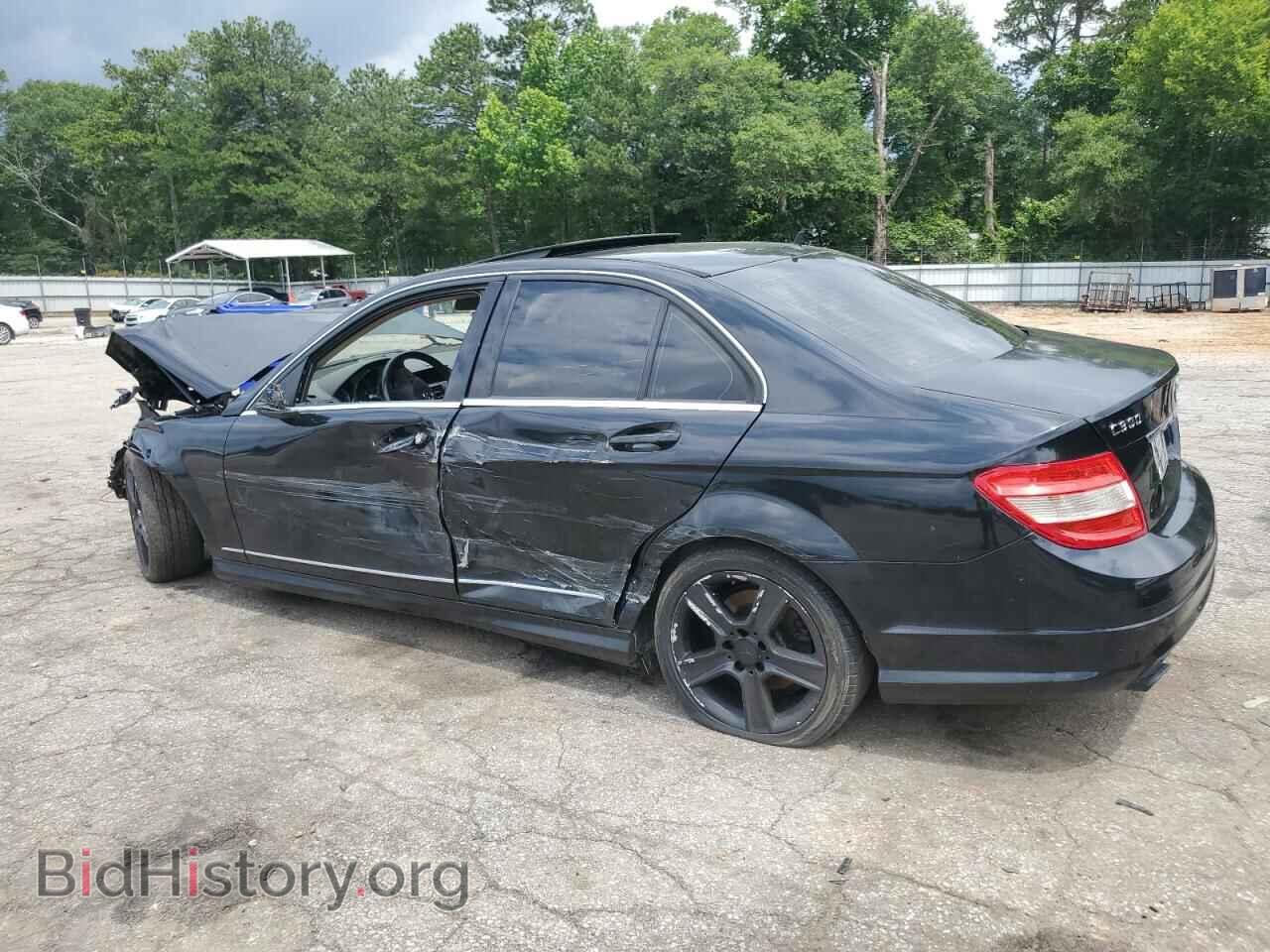 2011 MERCEDES-BENZ C-CLASS - VIN: WDDGF5EB2BR154332 - Фото 2