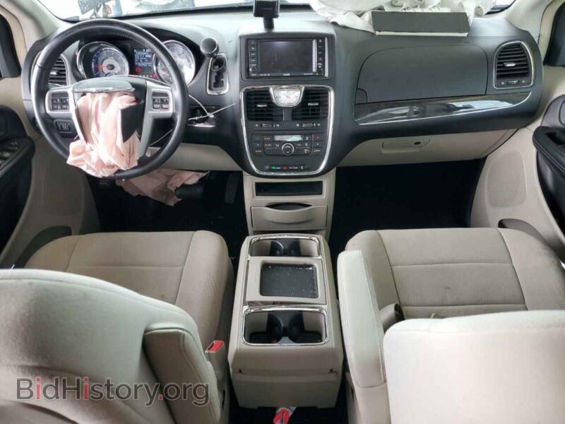 2011 Chrysler MINIVAN (VIN 2A4RR5DG6BR702067) — photo 8 of 13