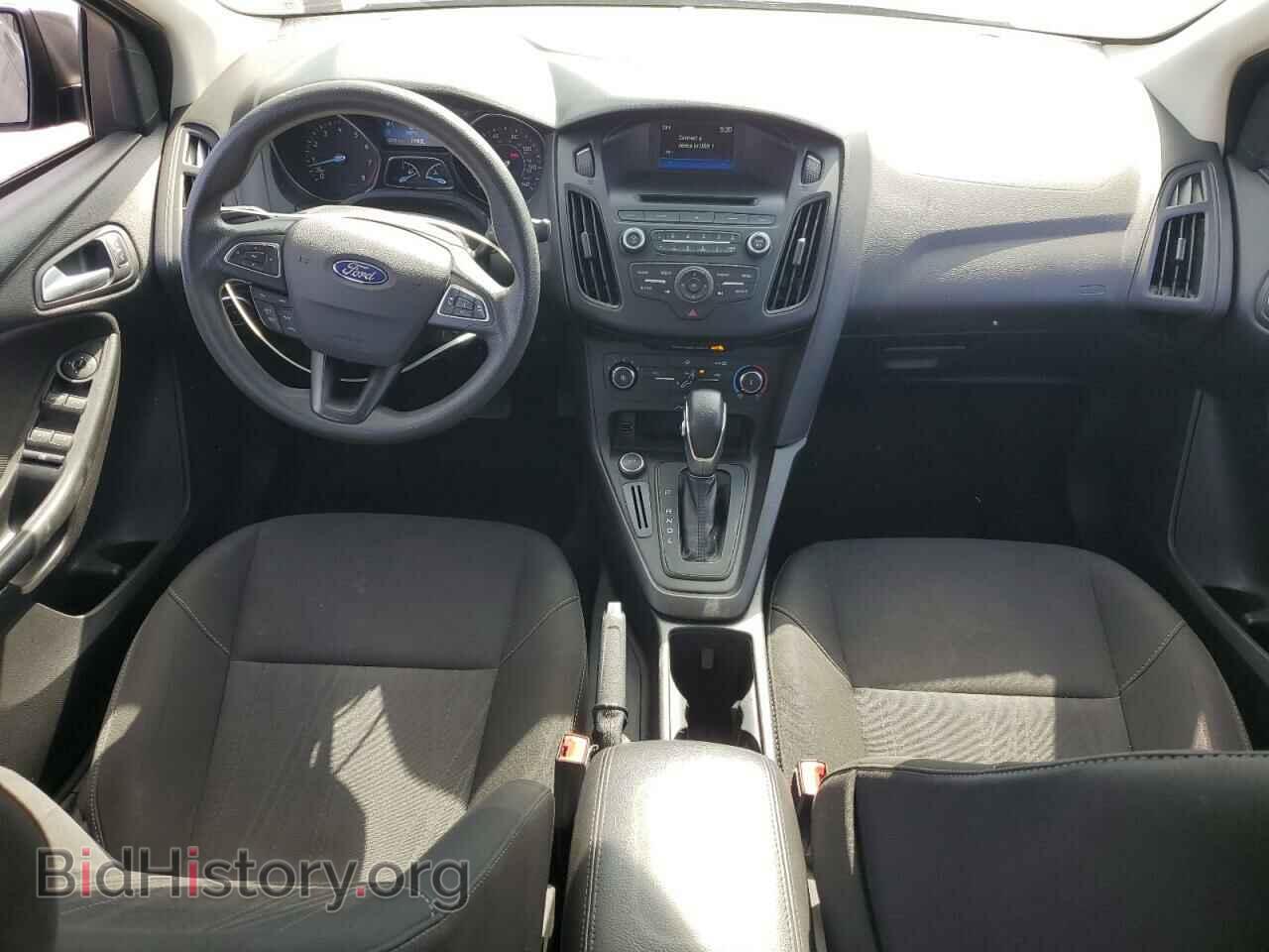2017 FORD FOCUS - VIN: 1FADP3F25HL300155 - Photo 8