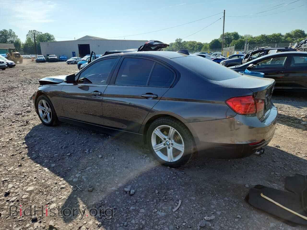 2013 BMW 3 SERIES - VIN: WBA3B5G53DNS02777 - Фото 2