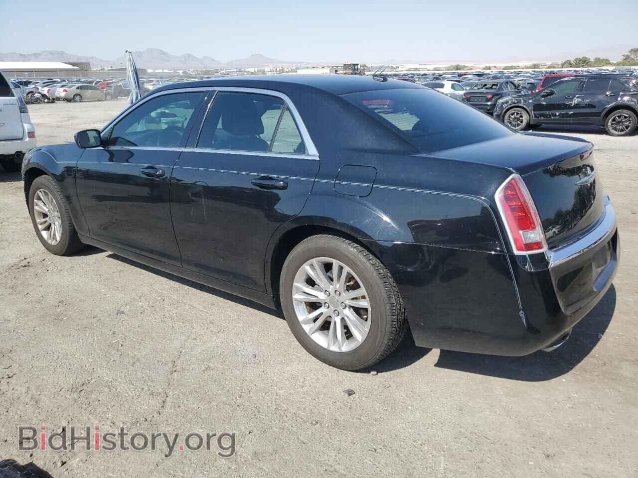 2014 CHRYSLER 300 - VIN: 2C3CCAAG2EH376731 - Фото 2