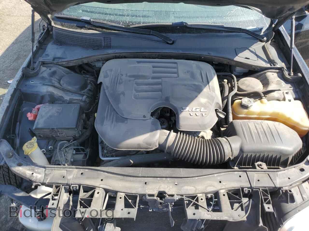 2014 CHRYSLER 300 - VIN: 2C3CCAAG2EH376731 - Фото 11