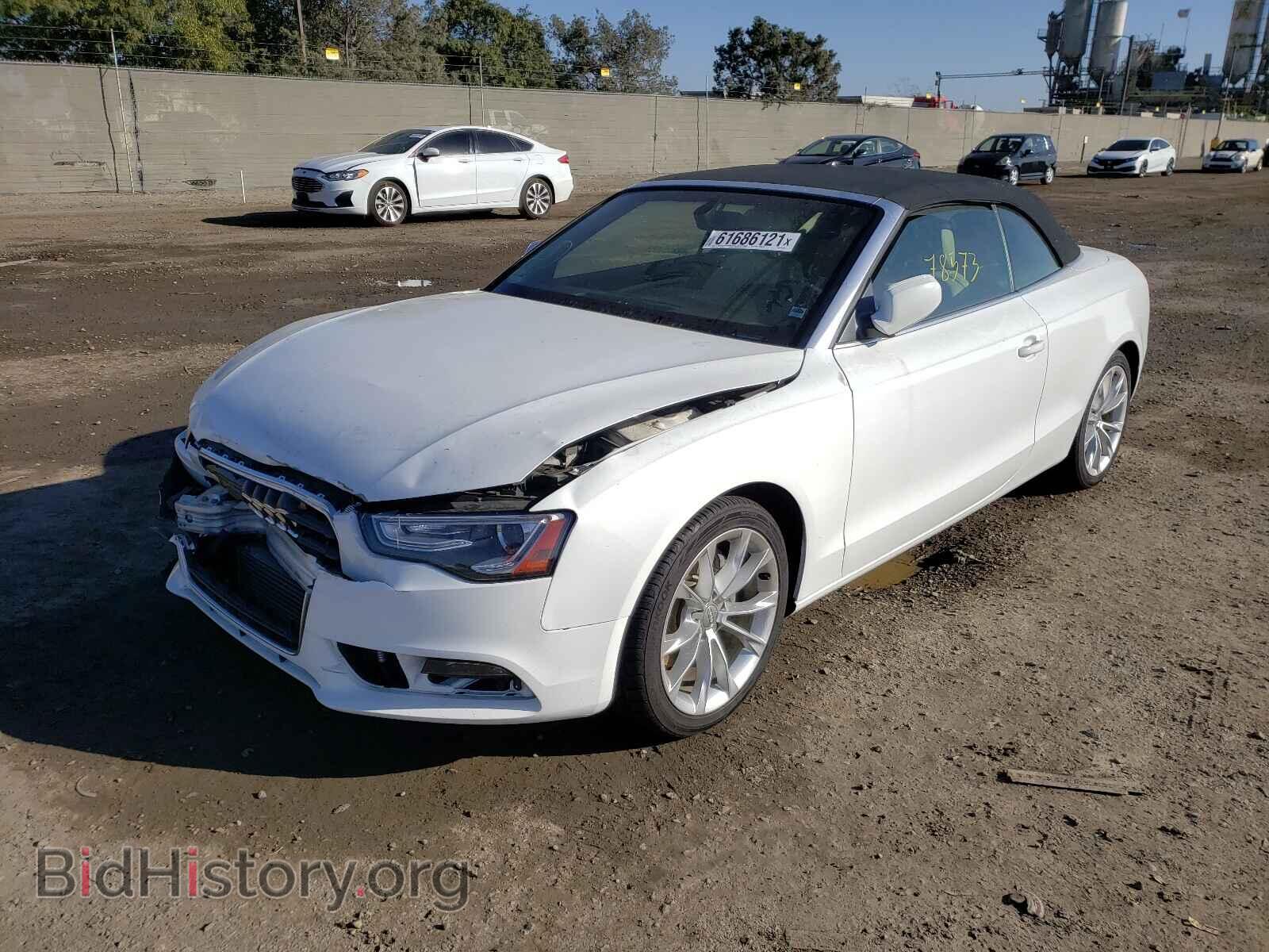 2013 AUDI A5 - VIN: WAUCFAFH6DN000542 - Фото 2