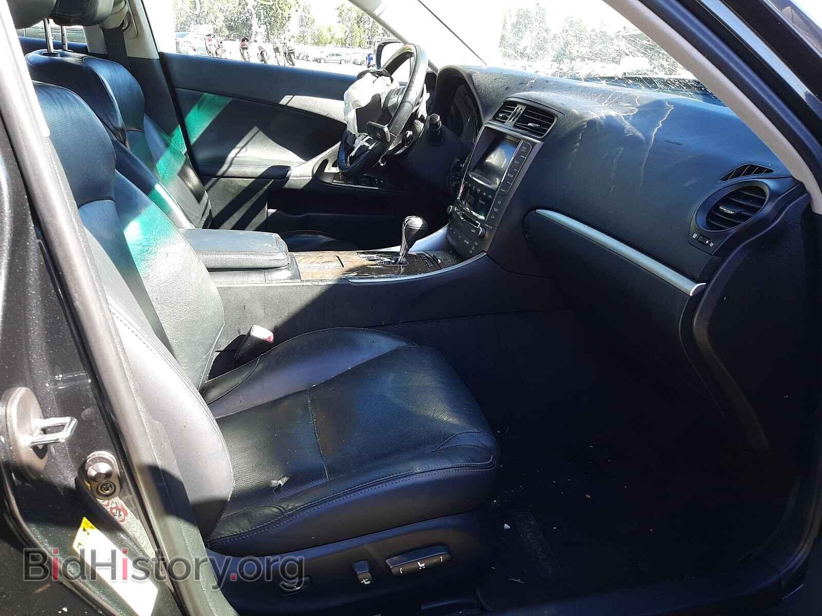2011 LEXUS IS - VIN: JTHBF5C26B5143489 - Photo 5