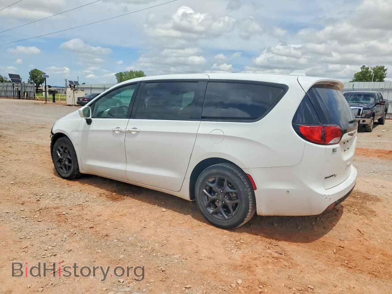 2019 CHRYSLER PACIFICA - VIN: 2C4RC1FGXKR702733 - Photo 2