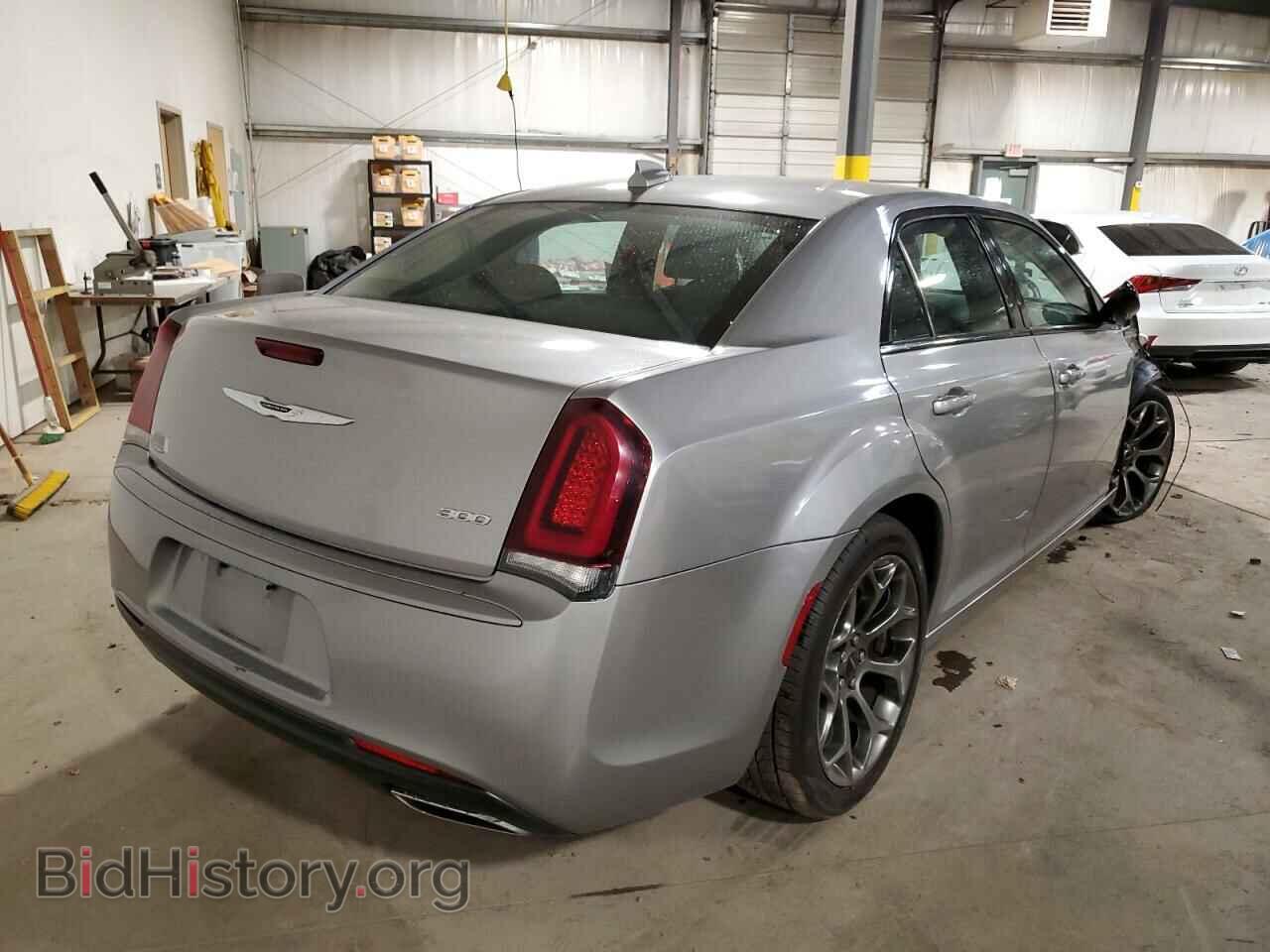2018 CHRYSLER 300 - VIN: 2C3CCAAG9JH190887 - Фото 4