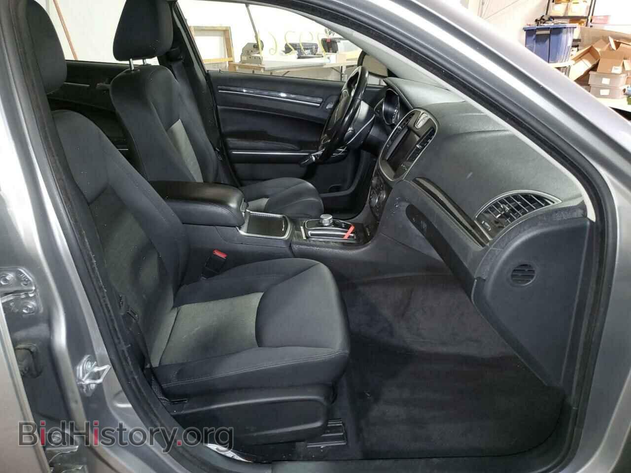 2018 CHRYSLER 300 - VIN: 2C3CCAAG9JH190887 - Фото 5