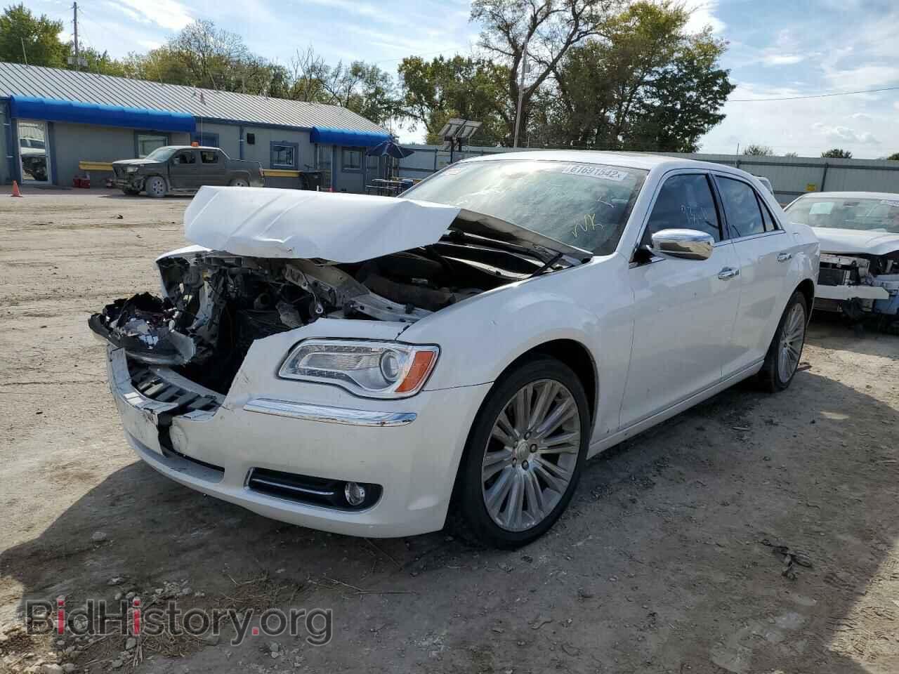 2013 CHRYSLER 300 - VIN: 2C3CCAEG8DH544820 - Фото 2
