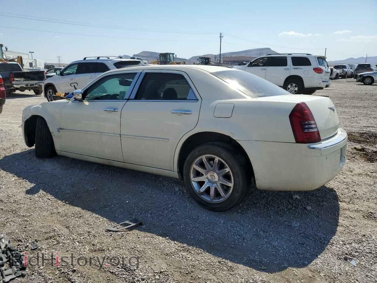 2006 CHRYSLER 300 - VIN: 2C3LA63H96H278595 - Фото 2