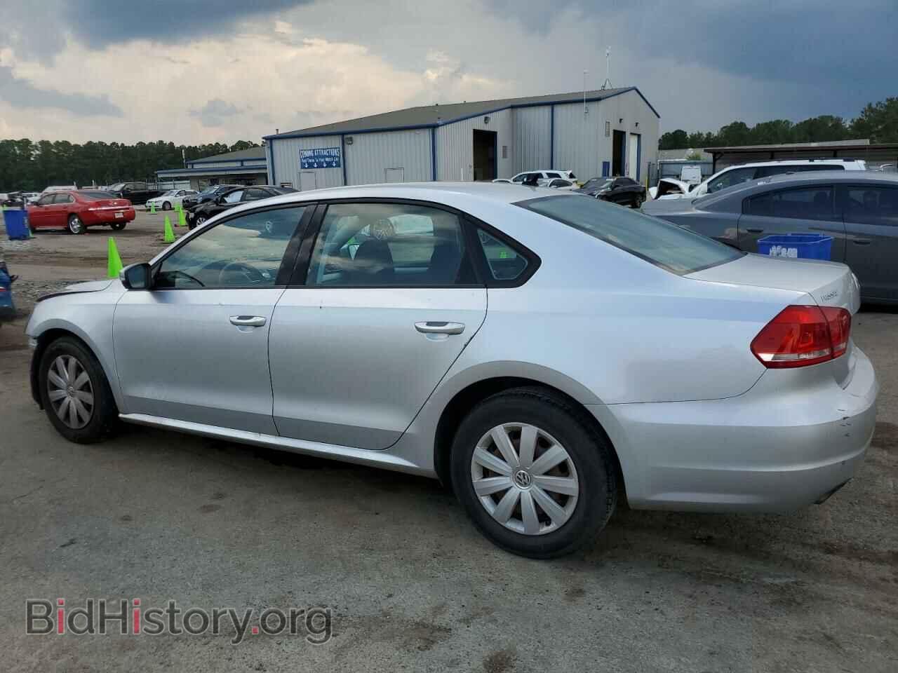 2013 VOLKSWAGEN PASSAT - VIN: 1VWAP7A32DC064026 - Фото 2