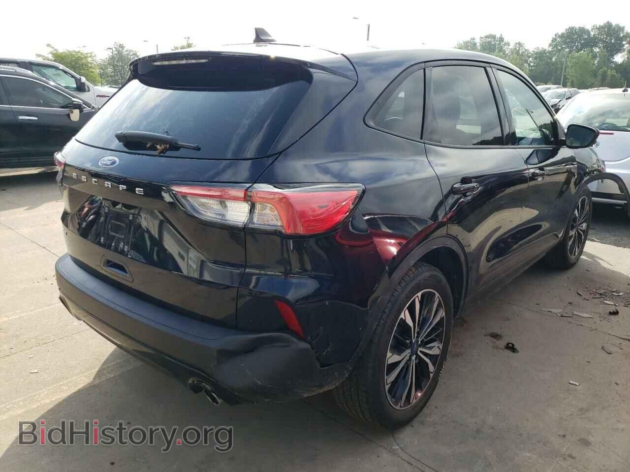 2021 FORD ESCAPE - VIN: 1FMCU0G65MUB34590 - Фото 3