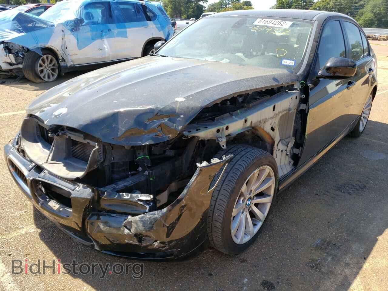 2011 BMW 3 SERIES - VIN: WBAPH7C56BE679332 - Фото 2