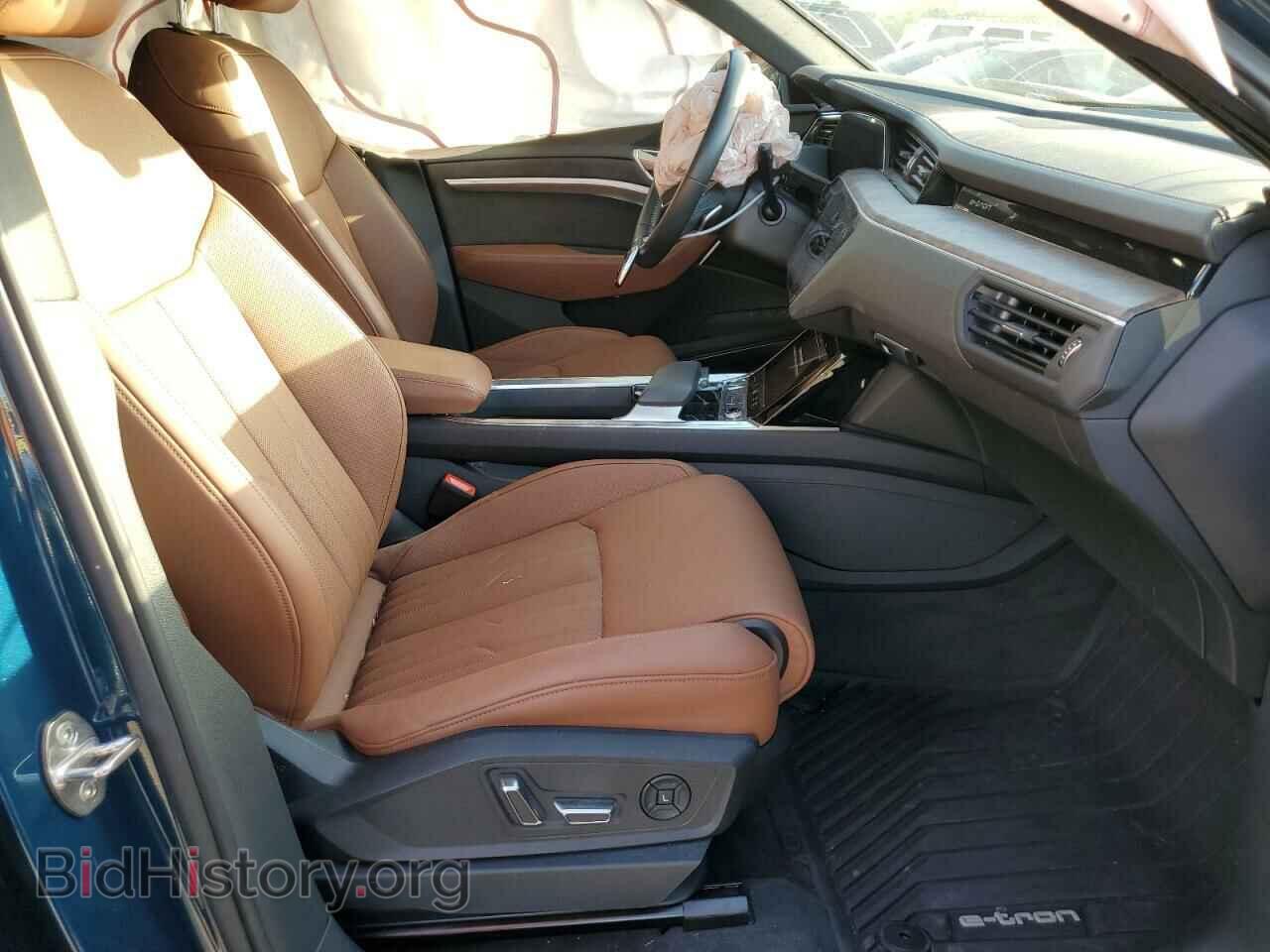 2019 AUDI E-TRON - VIN: WA1VAAGE6KB012620 - Photo 5
