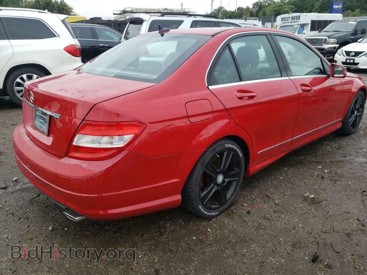 2011 MERCEDES-BENZ C-CLASS - VIN: WDDGF5EB6BR135525 - Фото 4