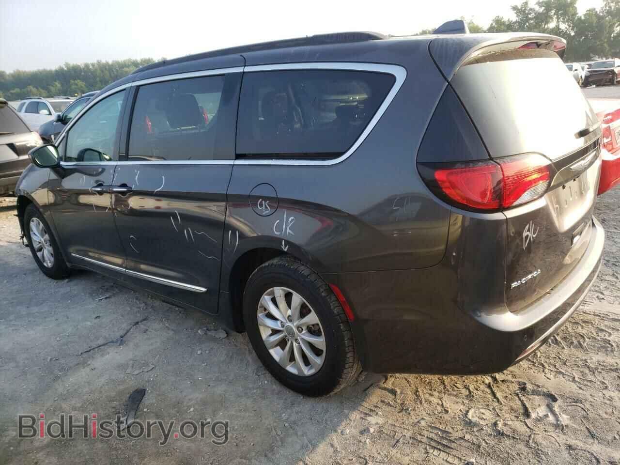 2017 CHRYSLER PACIFICA - VIN: 2C4RC1BGXHR613730 - Фото 2