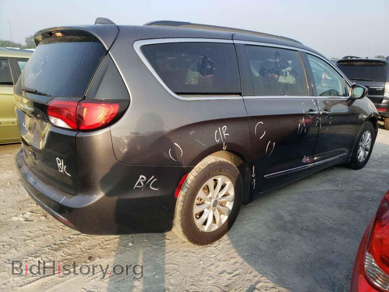 2017 CHRYSLER PACIFICA - VIN: 2C4RC1BGXHR613730 - Фото 3