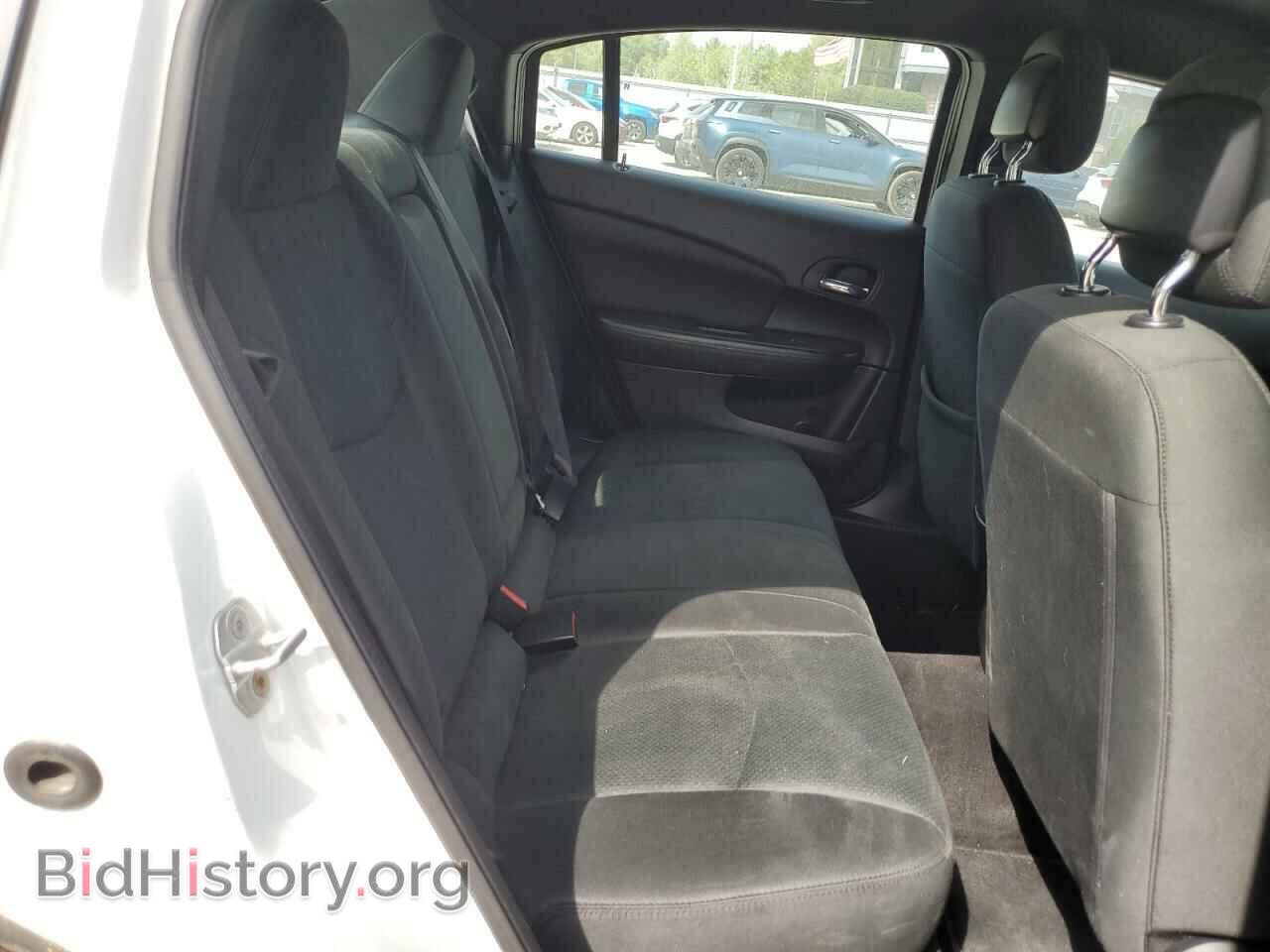 2011 CHRYSLER 200 - VIN: 1C3BC1FB5BN579690 - Фото 10