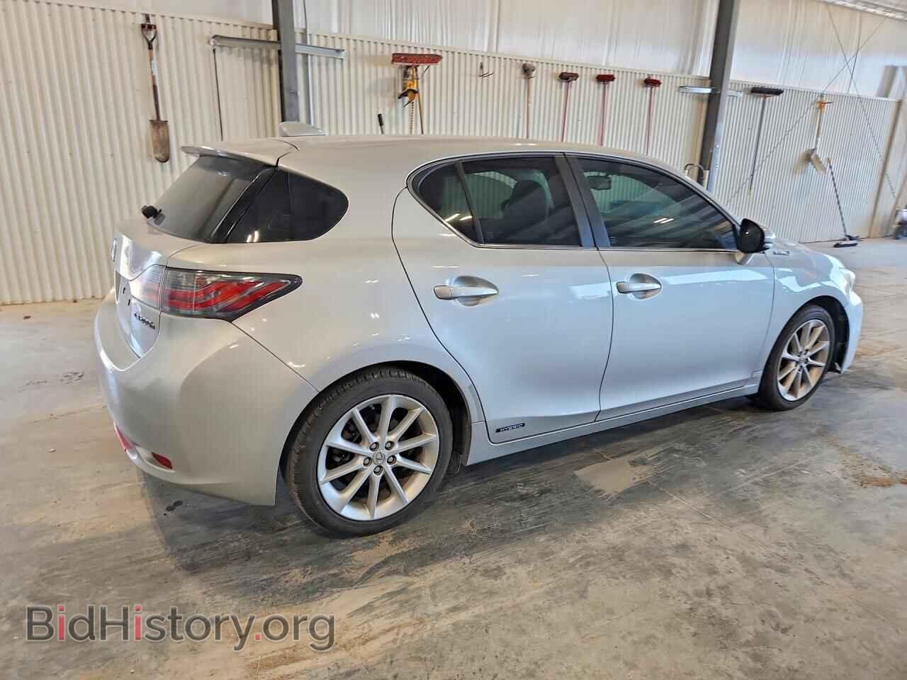 2011 LEXUS CT 200 - VIN: JTHKD5BH8B2006602 - Photo 3