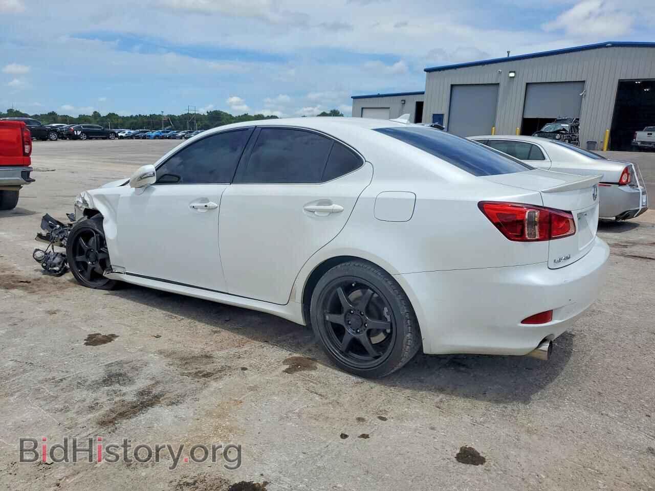 2011 LEXUS IS - VIN: JTHCE5C20B5000464 - Фото 2