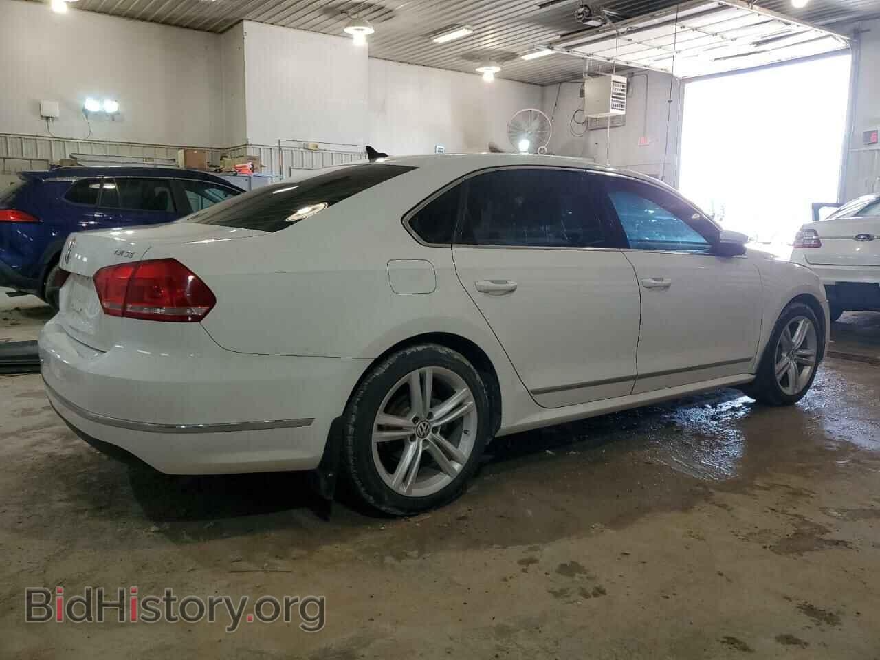 2015 VOLKSWAGEN PASSAT - VIN: 1VWBS7A30FC044900 - Фото 3
