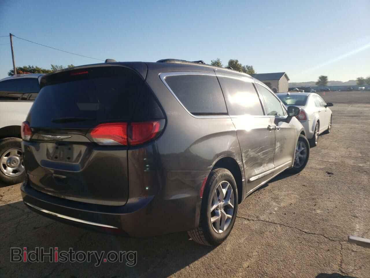 2017 CHRYSLER PACIFICA - VIN: 2C4RC1BG1HR513726 - Photo 4
