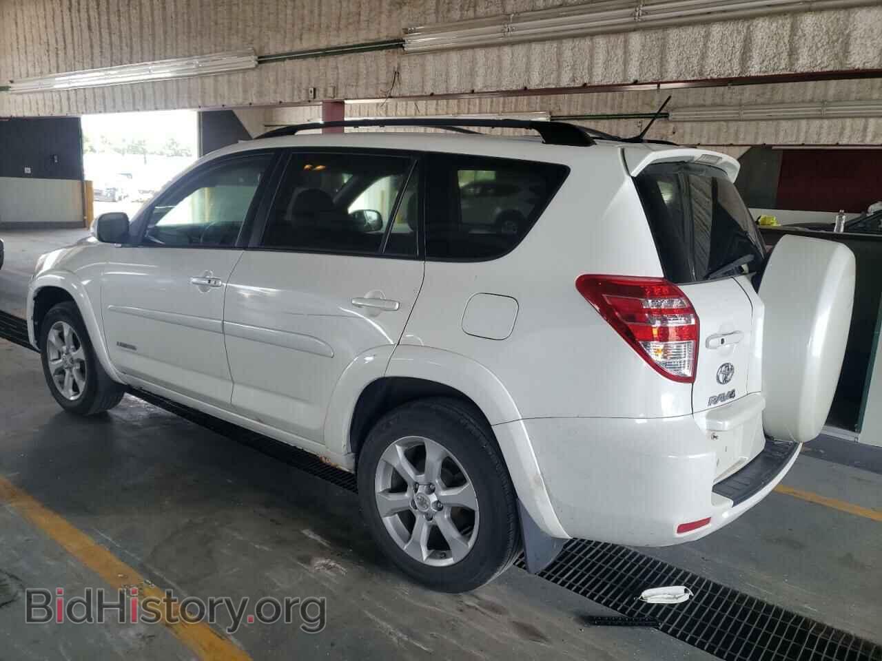 2011 TOYOTA RAV4 - VIN: 2T3DF4DV0BW106217 - Фото 2
