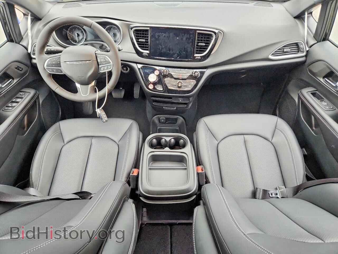 2027 CHRYSLER PACIFICA - VIN: 2C4RC1BG9VR572745 - Photo 8