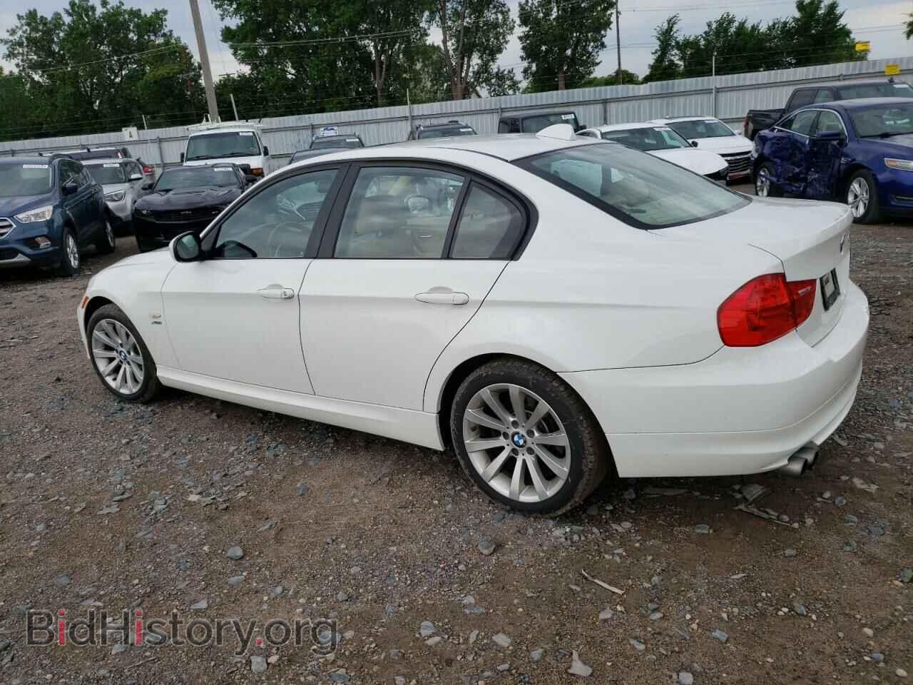 2011 BMW 3 SERIES - VIN: WBAPK7C59BA819463 - Фото 2