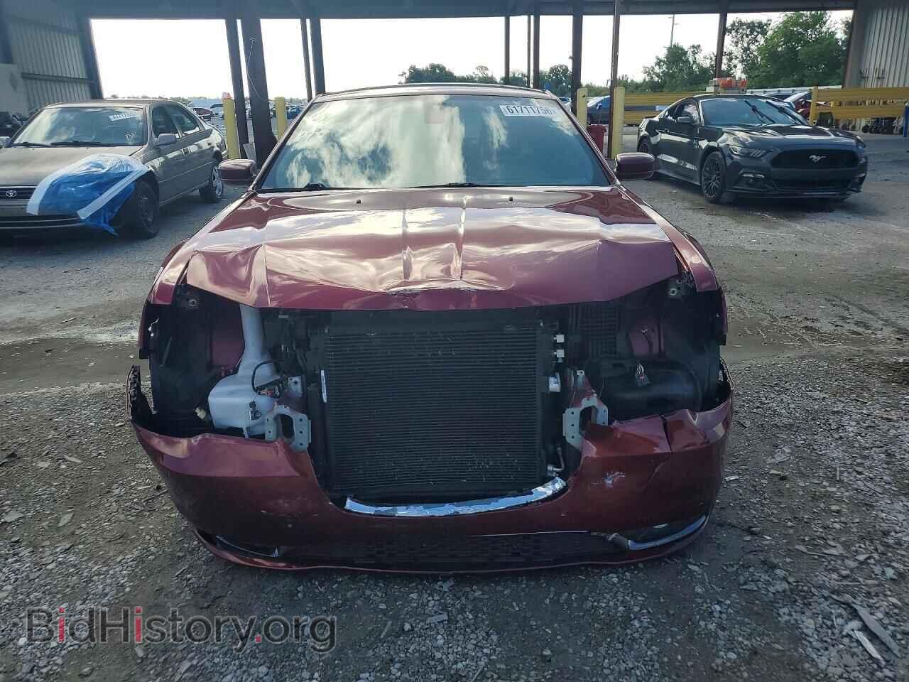 2019 CHRYSLER 300 - VIN: 2C3CCABG3KH693945 - Photo 5