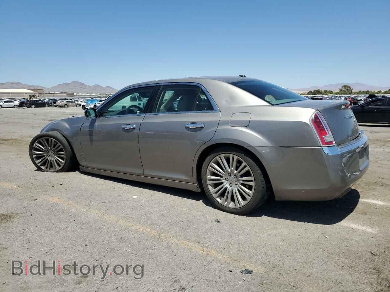 2014 CHRYSLER 300 - VIN: 2C3CCAET0EH200316 - Фото 2