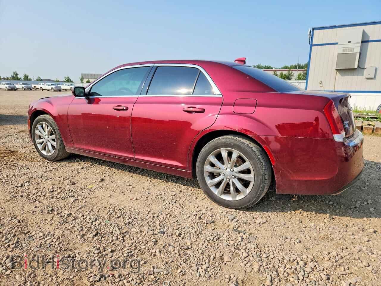 2021 CHRYSLER 300 - VIN: 2C3CCARG9MH551026 - Photo 2