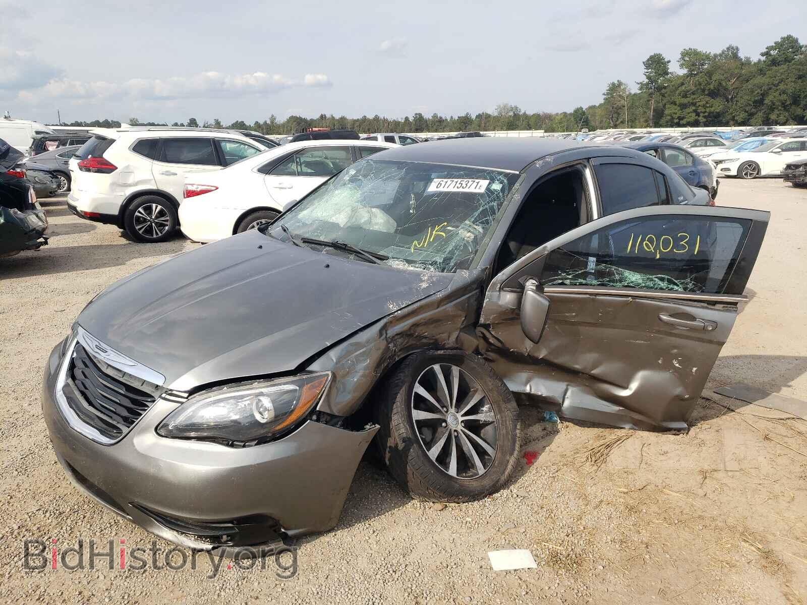 2013 CHRYSLER 200 - VIN: 1C3CCBBB7DN618900 - Фото 2