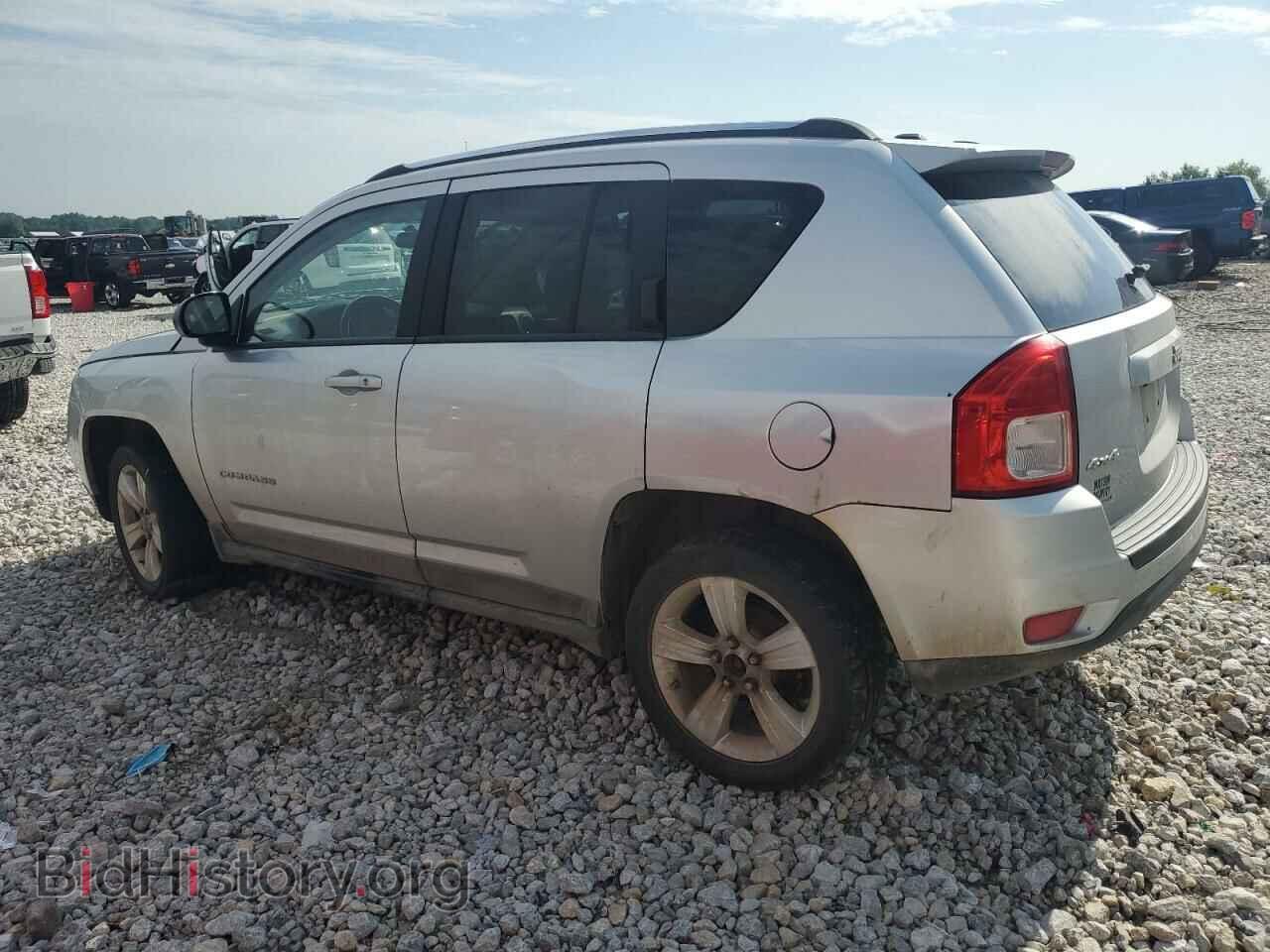 2011 JEEP COMPASS - VIN: 1J4NF1FB2BD134842 - Фото 2