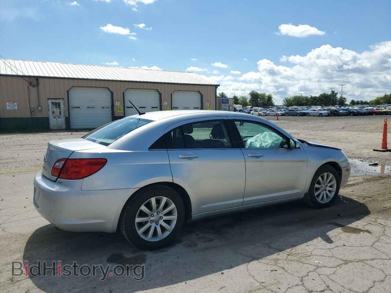 2010 CHRYSLER SEBRING - VIN: 1C3CC5FB3AN158223 - Фото 3