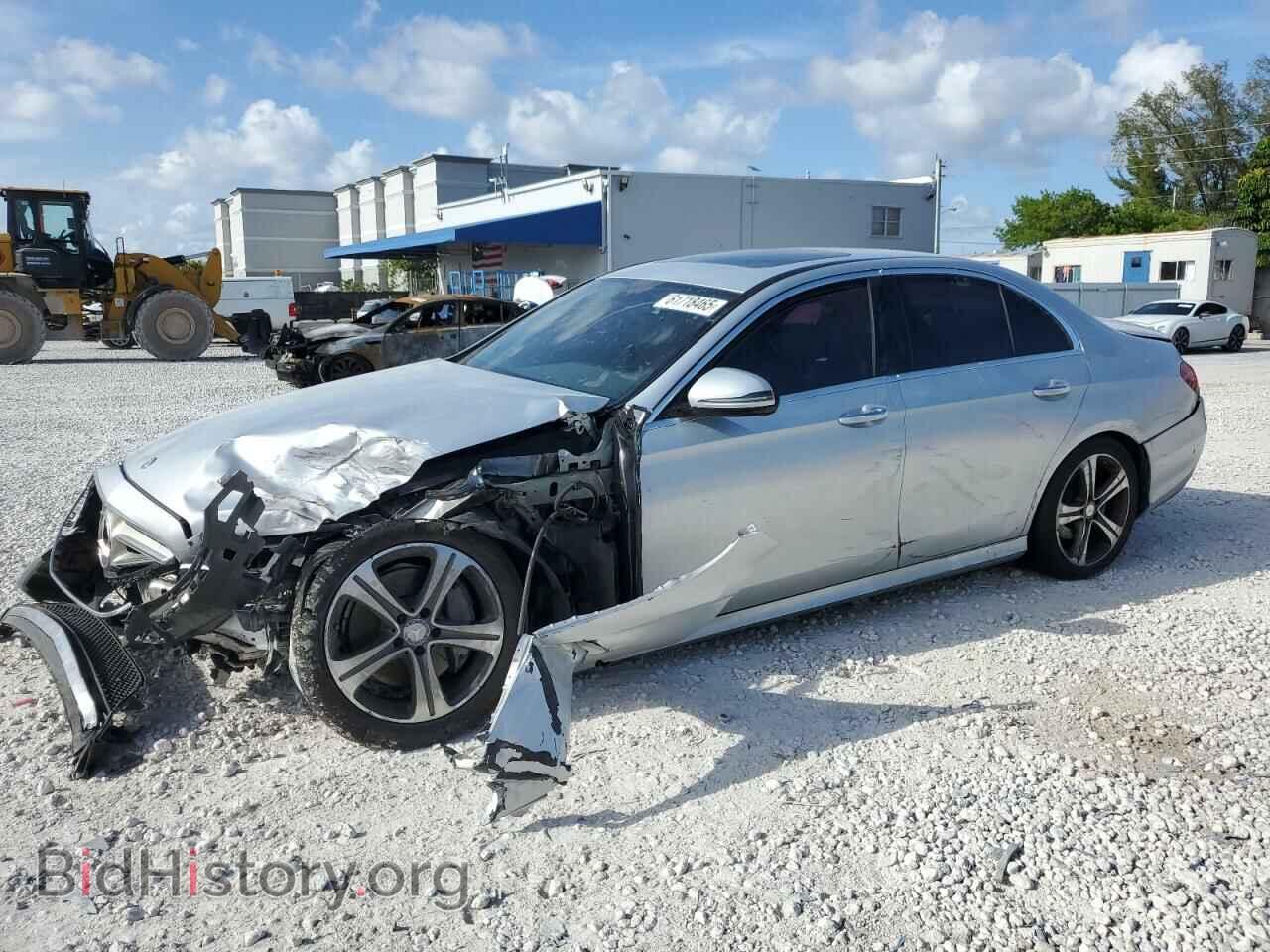 Photo WDDZF4KB9HA085265 - MERCEDES-BENZ E-CLASS 2017
