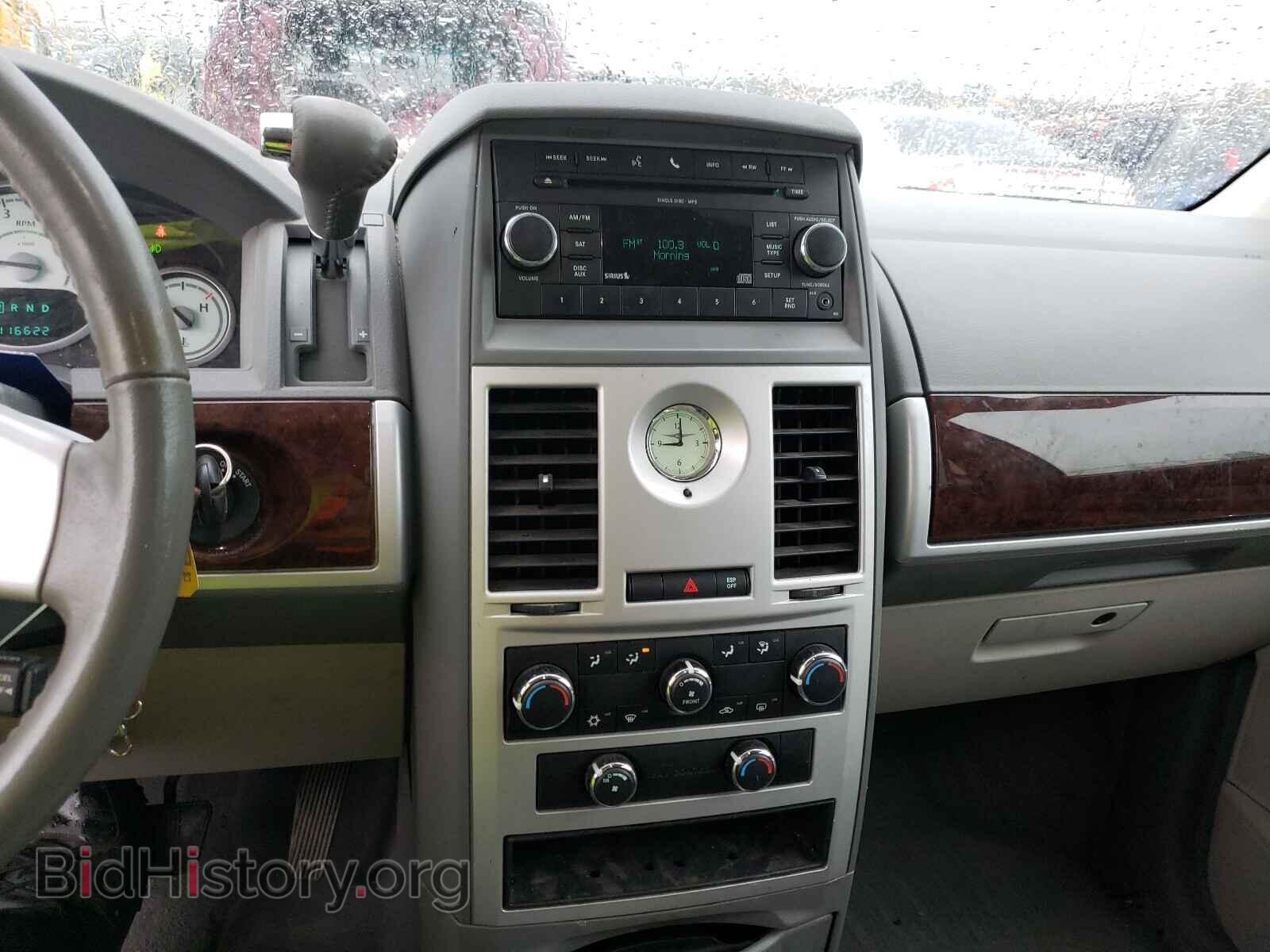 2010 CHRYSLER MINIVAN - VIN: 2A4RR5D13AR284643 - Photo 9