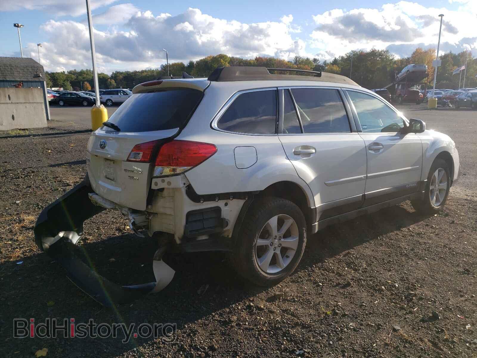 2013 SUBARU OUTBACK - VIN: 4S4BRDPC8D2315057 - Photo 4