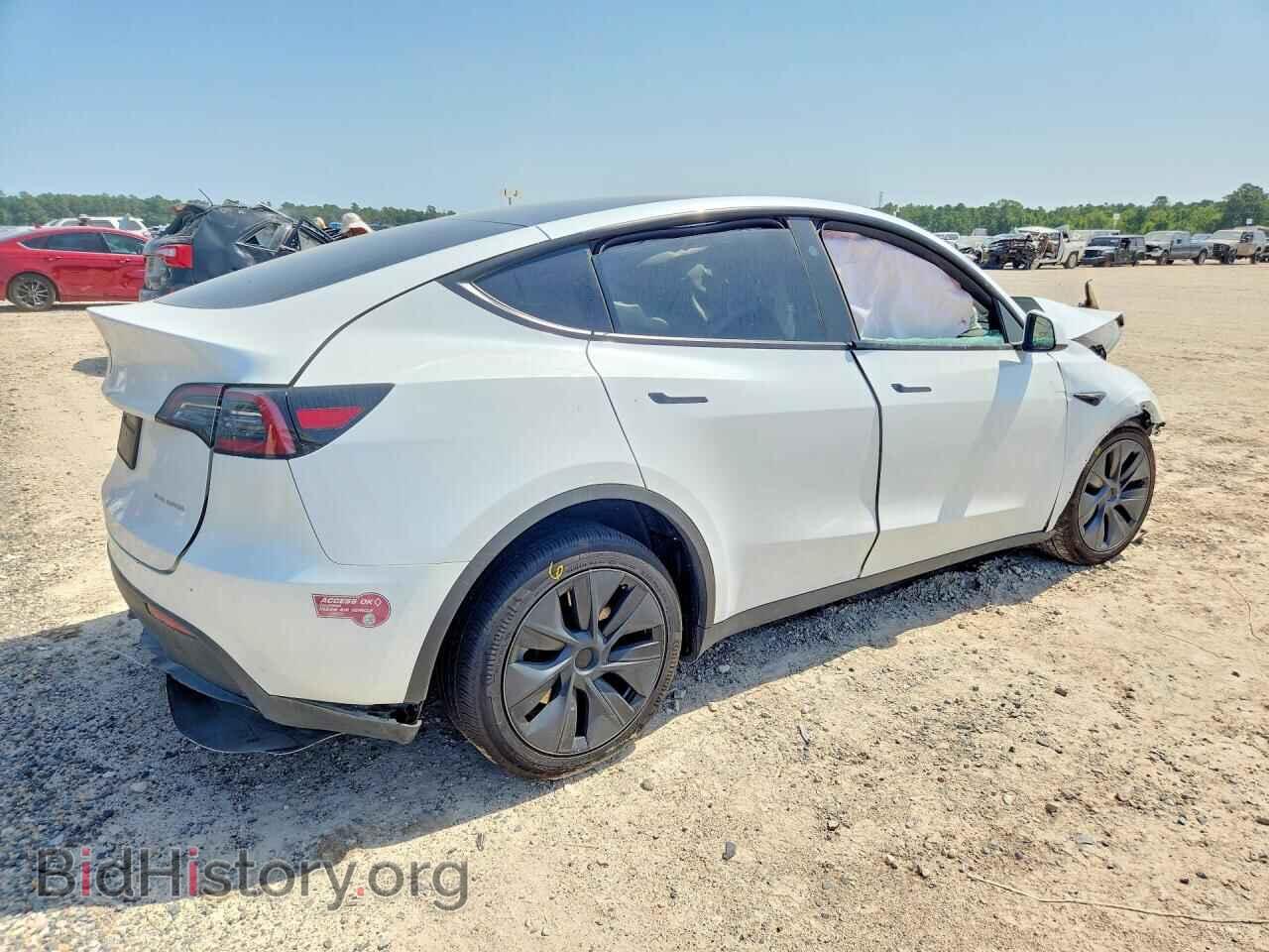 2024 TESLA MODEL Y - VIN: 7SAYGDEE8RF116803 - Photo 3