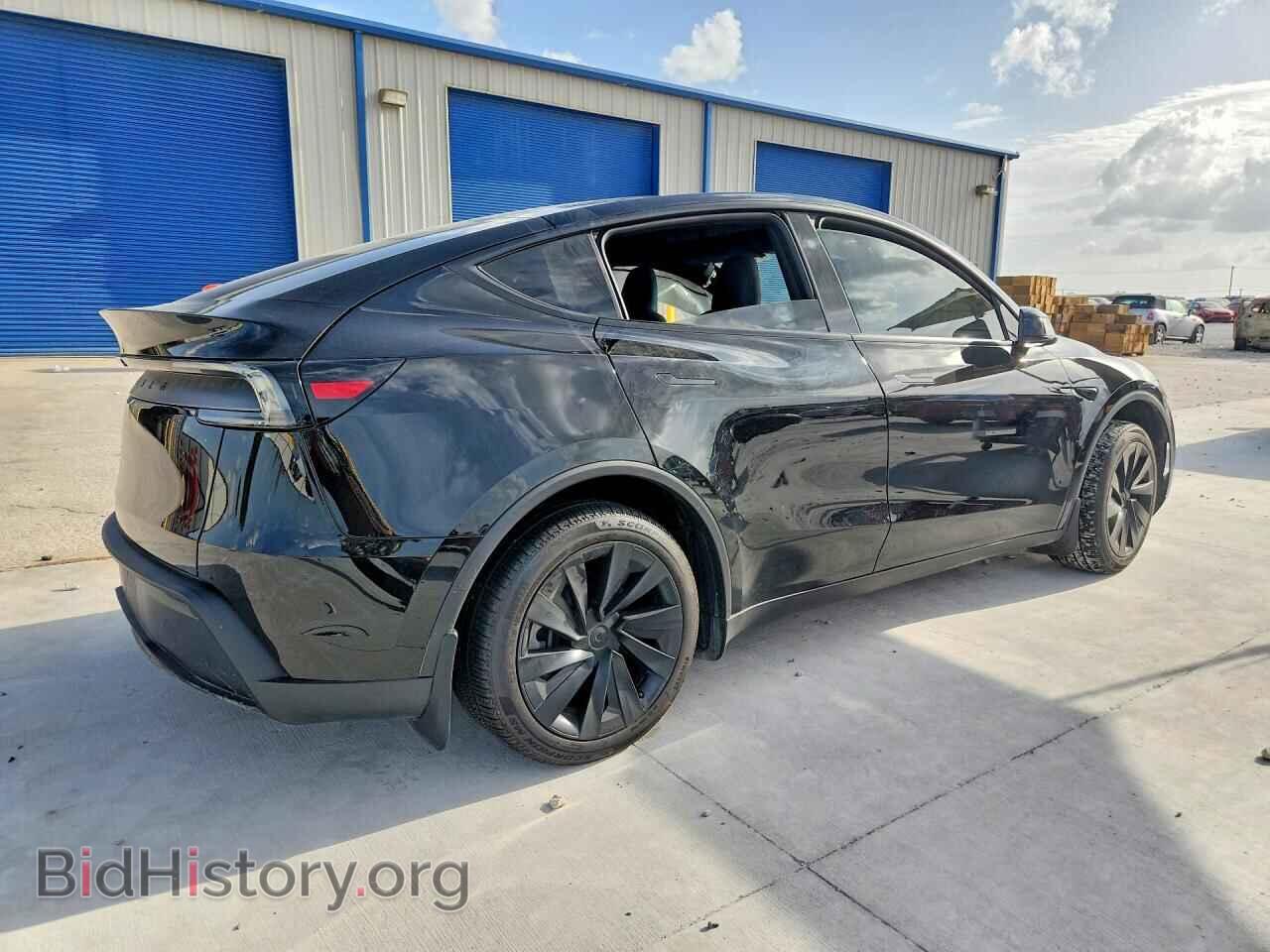2026 TESLA MODEL Y - VIN: 7SAYGDED7TA660964 - Photo 3