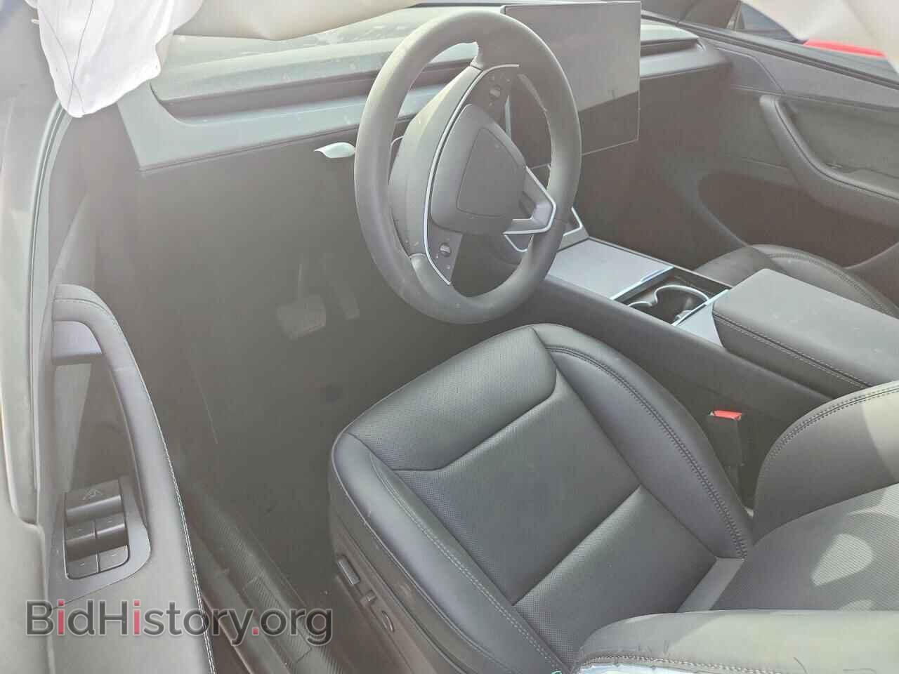 2026 TESLA MODEL Y - VIN: 7SAYGDED7TA660964 - Photo 8