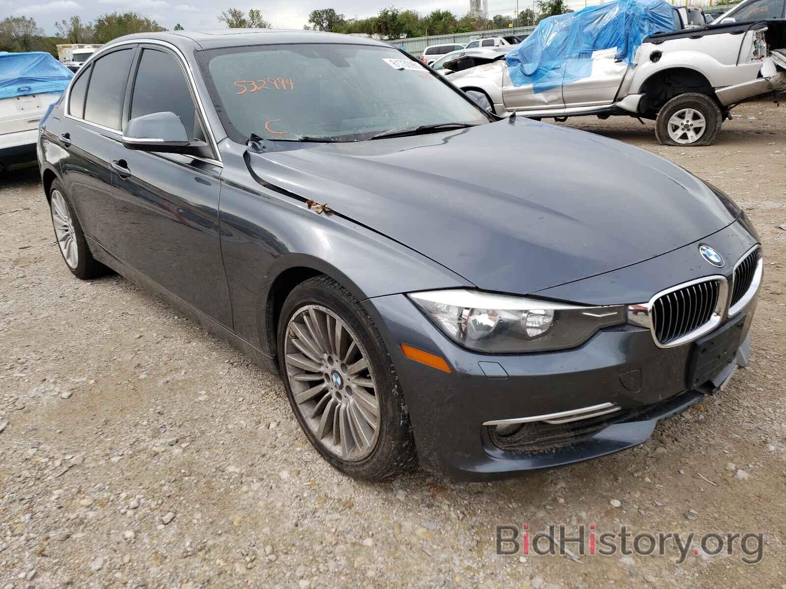 Photo WBA3B3C50DF532994 - BMW 3 SERIES 2013