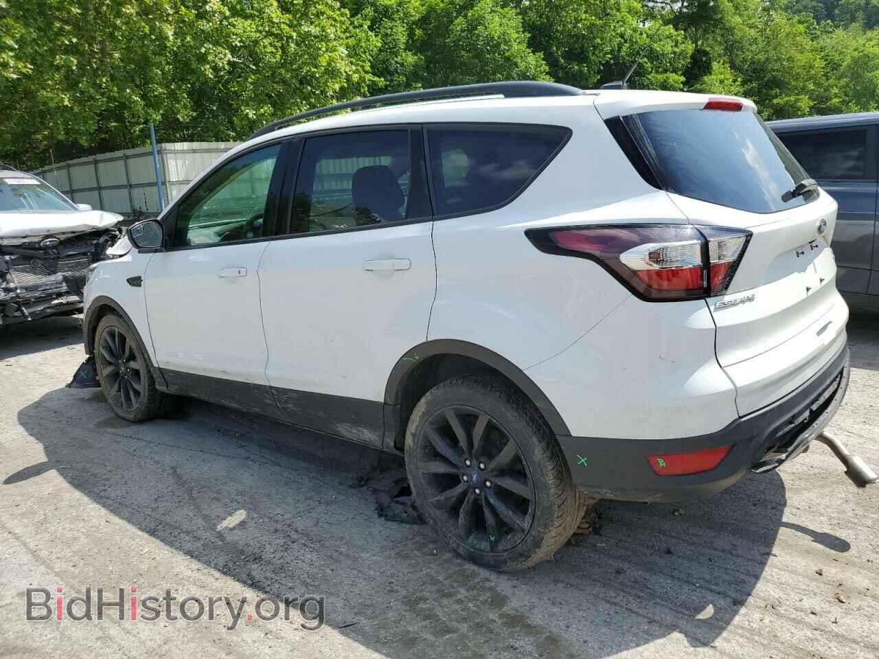 2017 FORD ESCAPE - VIN: 1FMCU0GD7HUE52604 - Фото 2