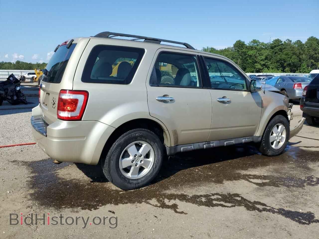 2011 FORD ESCAPE - VIN: 1FMCU0C74BKB78085 - Фото 3