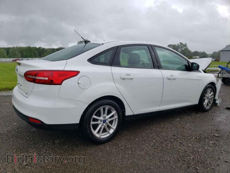 2017 Ford FOCUS (VIN 1FADP3F23HL211751) — фото 3 из 12