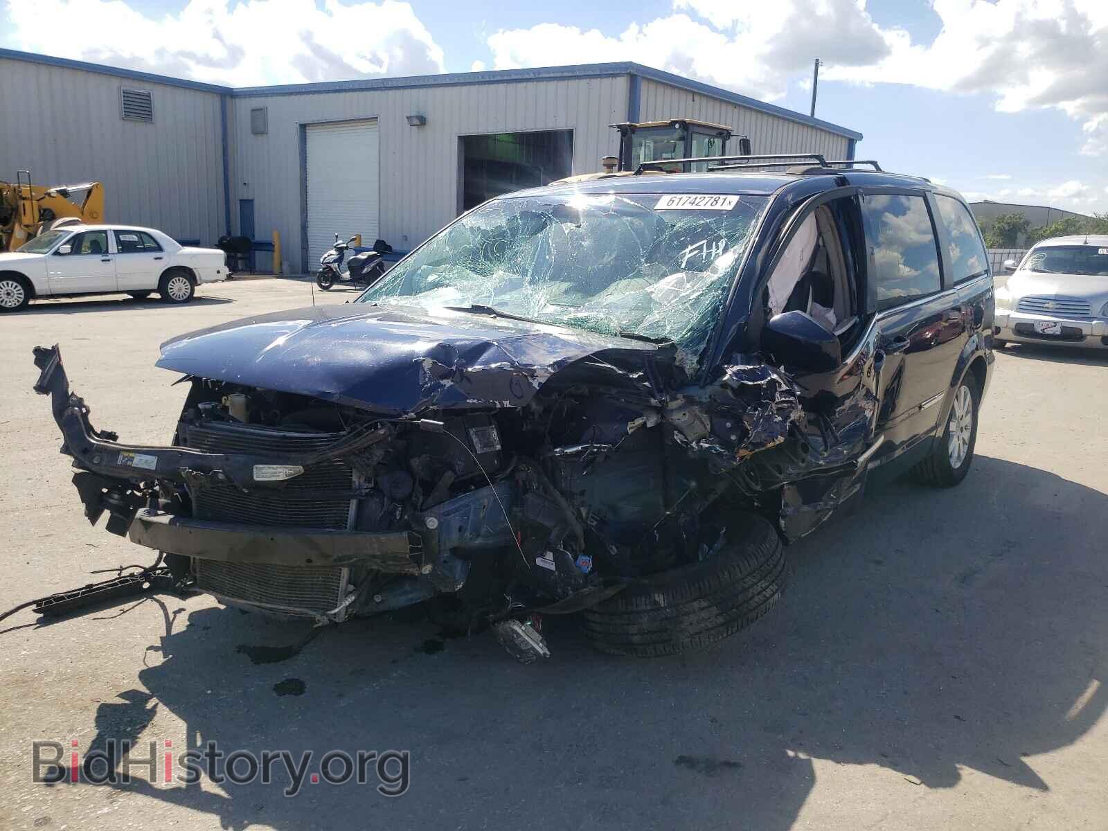 2014 CHRYSLER MINIVAN - VIN: 2C4RC1BG0ER396152 - Фото 2